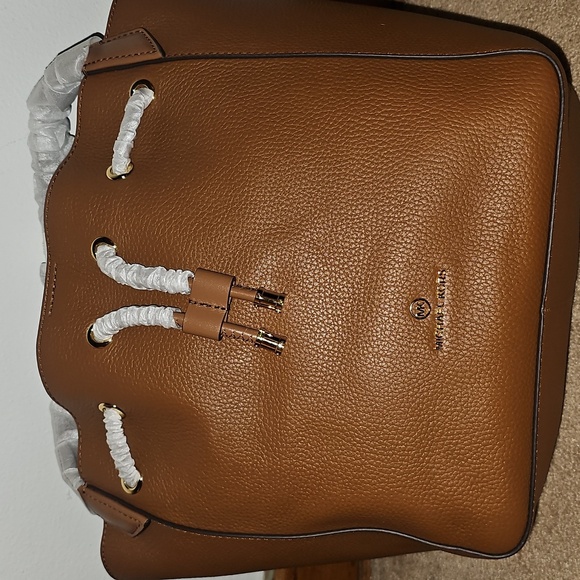 Michael Kors Tan Leather Drawstring Bag - Picture 1 of 6
